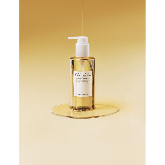 MADAGASCAR CENTELLA LIGHT CLEANSING OIL - SKIN1004
