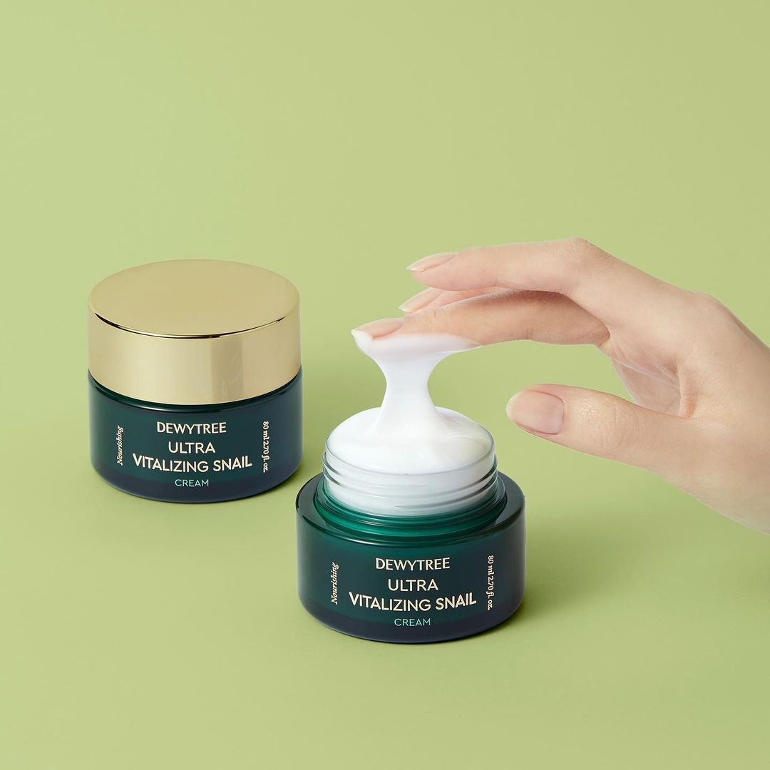 ULTRA VITALIZING SNAIL CREAM - DEWY TREE