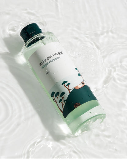 PINE CALMING CICA TONER - ROUND LAB