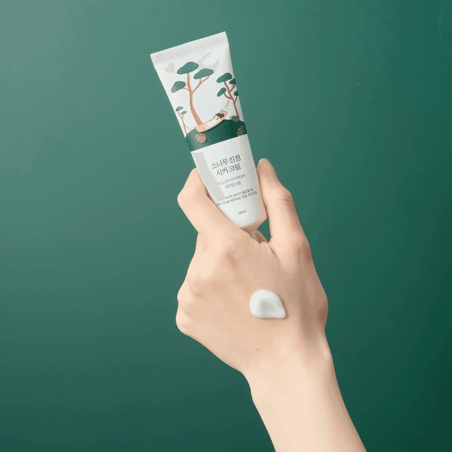 PINE CALMING CICA CREAM - ROUND LAB