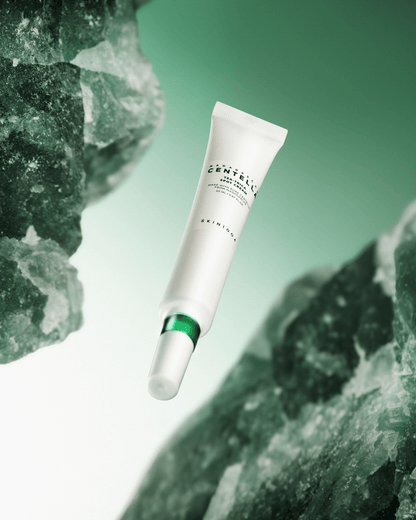 MADAGASCAR CENTELLA TEA-TRICA SPOT CREAM - SKIN1004