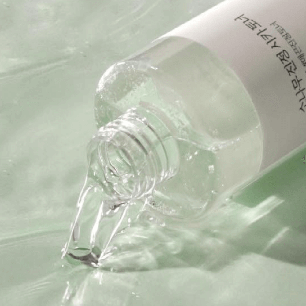 PINE CALMING CICA TONER - ROUND LAB
